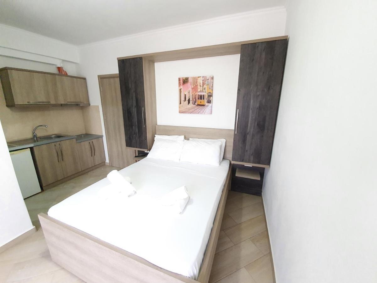 Soare Hotel Ksamil Exterior photo