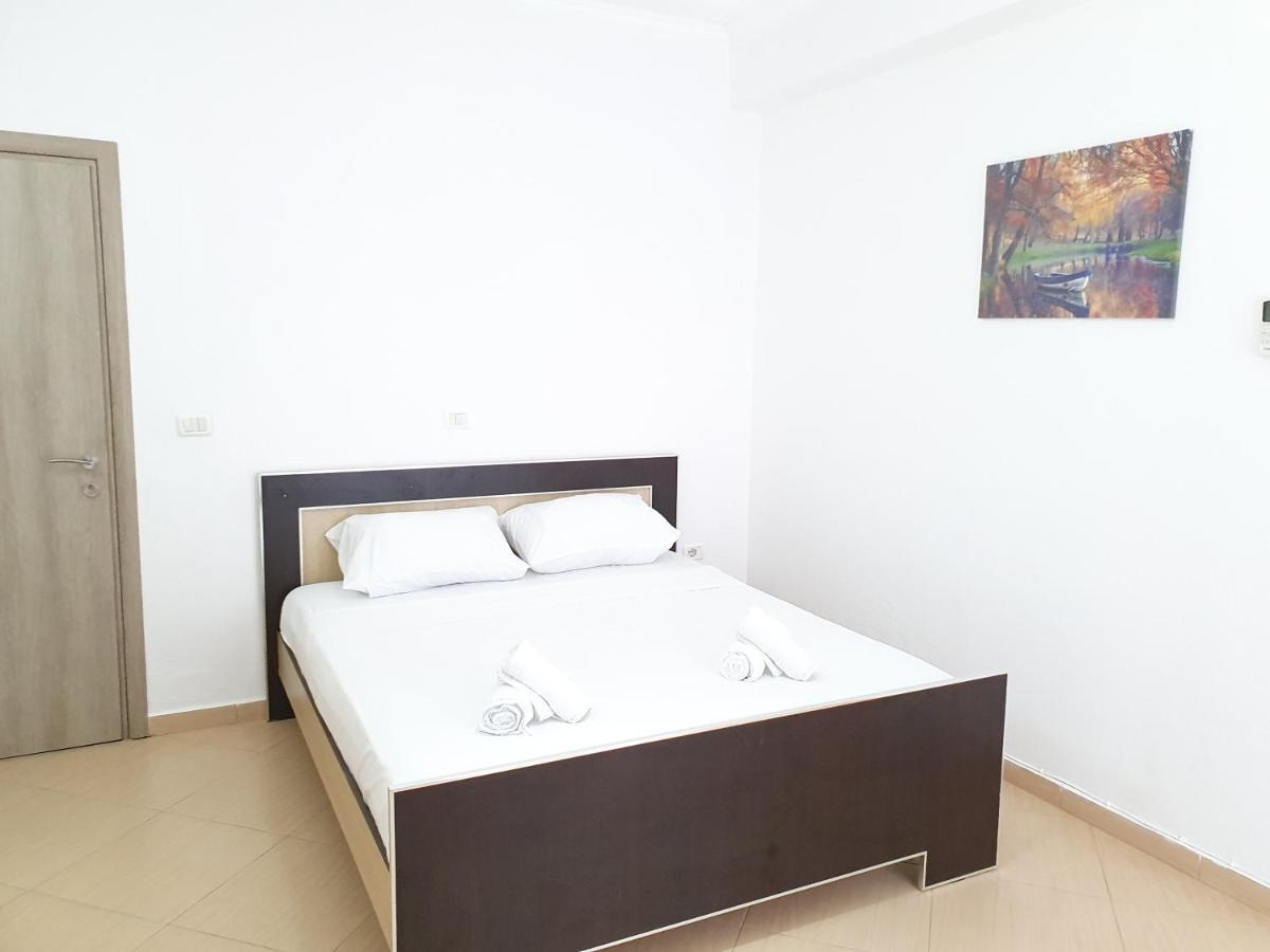 Soare Hotel Ksamil Exterior photo