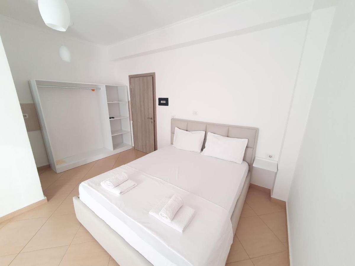 Soare Hotel Ksamil Exterior photo