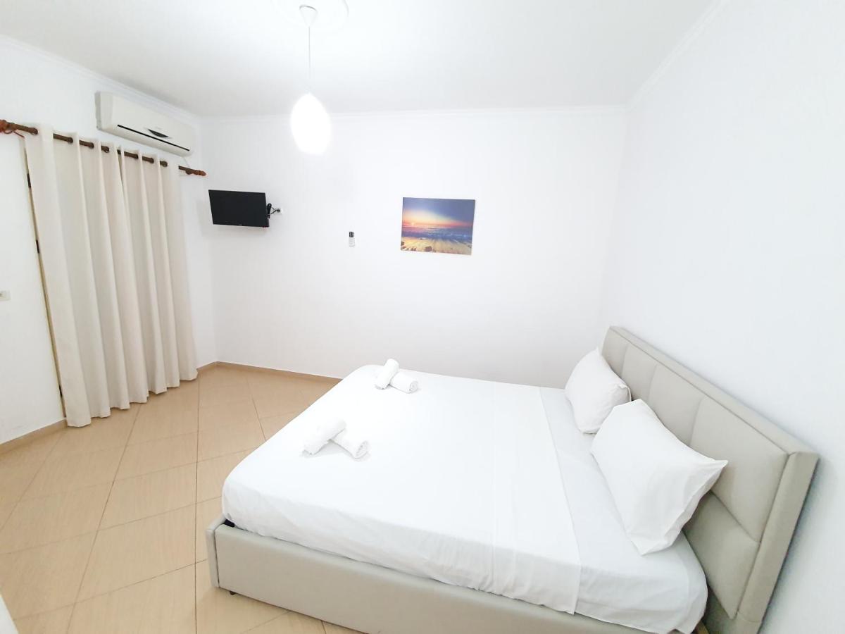 Soare Hotel Ksamil Exterior photo